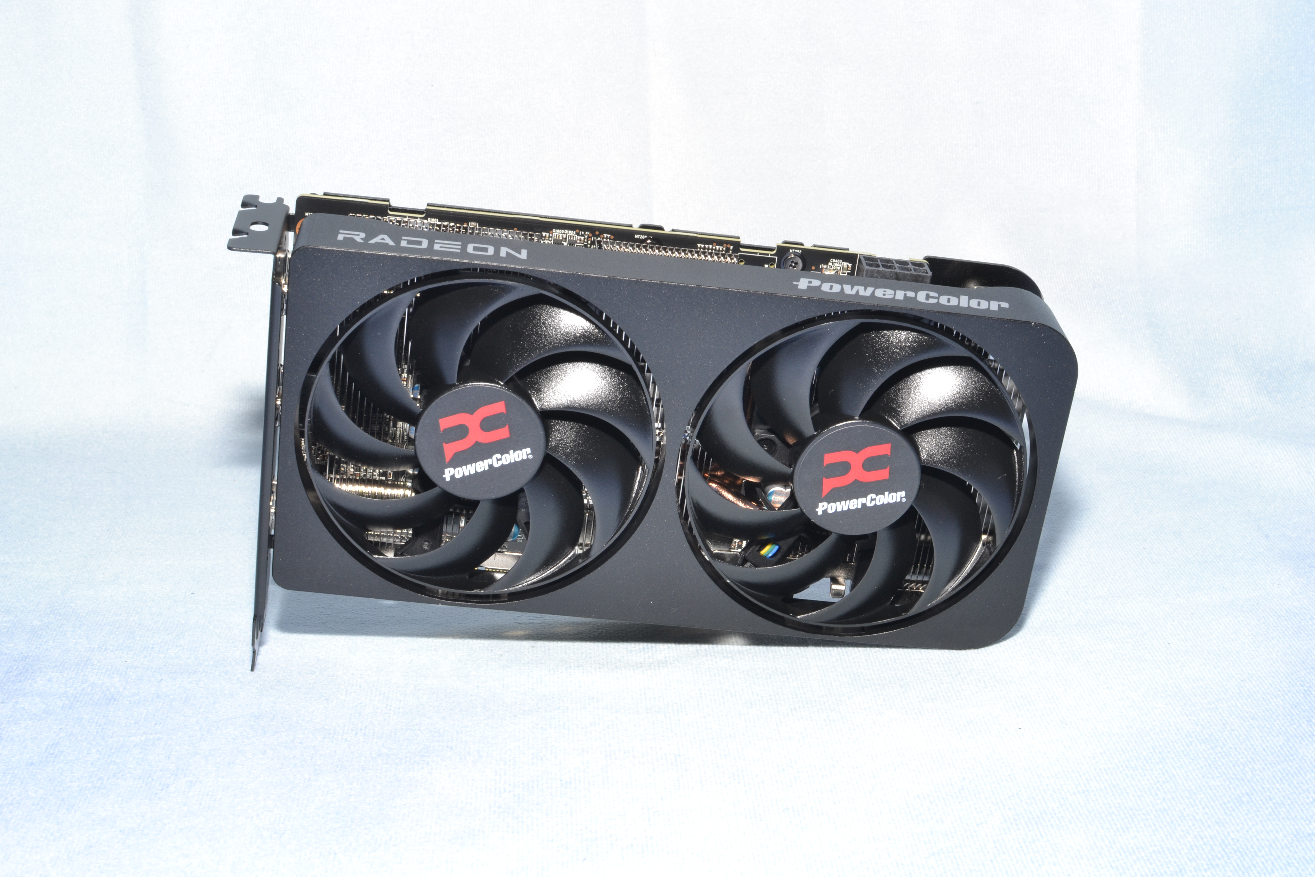 AMD Radeon RX 9060 XT 16GB
